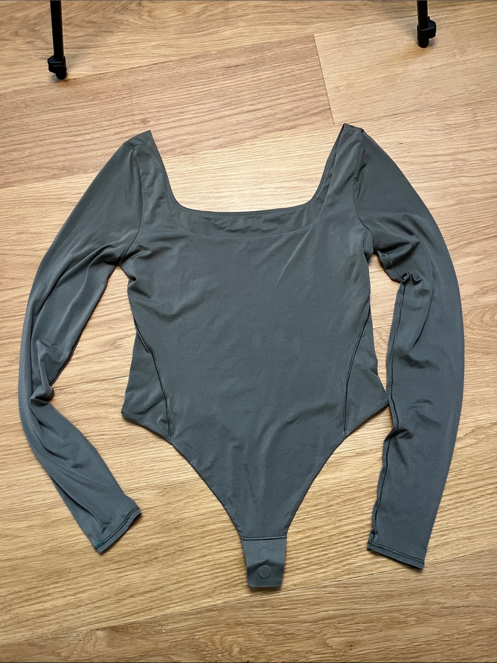 lululemon Wundermost Ultra Soft Nulu long Sleeve Square Neck Bodysuit green S